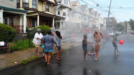  باحثون امريكيون: 3 آلاف سيموتون سنويا في نيويورك بسبب الحر! صورة رقم 10