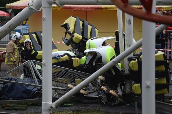 اصابات خطيرة في تحطم افعوانية بمنتزه في اسكتلندا.. فيديو صورة رقم 9