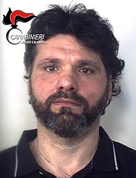 القبض على ثاني اخطر عناصر المافيا بعد مطاردة دامت 20 عاما صورة رقم 2