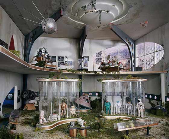 اكتشاف عالم بلا بشر داخل شقة في نيويورك صورة رقم 2