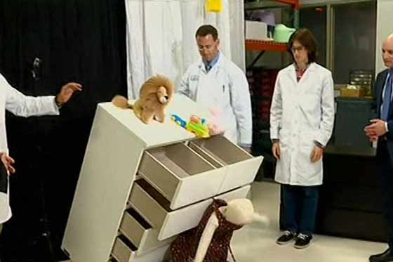 مصرع ستة اطفال يضطر ايكيا لسحب الملايين من خزائنها القاتلة صورة رقم 6 مصرع ستة اطفال يضطر ايكيا لسحب الملايين من خزائنها القاتلة صورة رقم 6