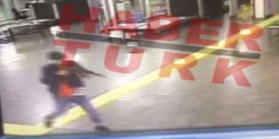 شاهد اول صور لانتحاريي هجوم المطار في اسطنبول.. قبل المجزرة صورة رقم 3
