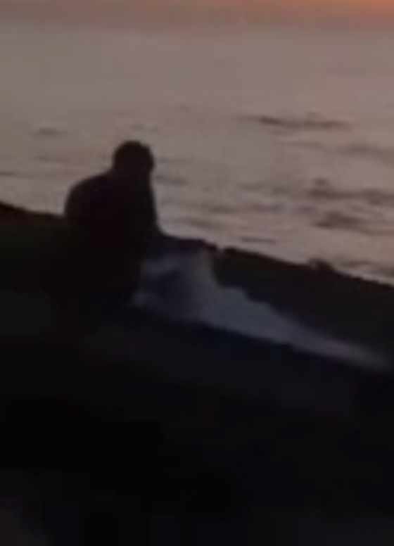 بعد معاناة بحرية هائلة..الحظ يبتسم لليبية المريضة ساجدة وابيها صورة رقم 1