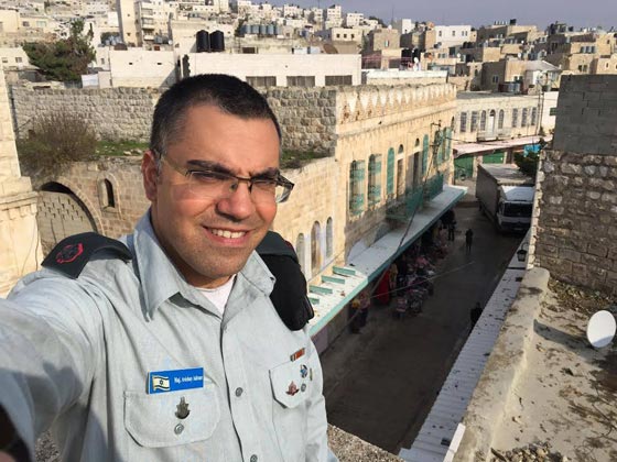  الناطق باسم الجيش الاسرائيلي يحارب الارهاب بمقطع من باب الحارة صورة رقم 5