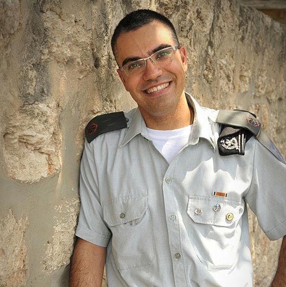  الناطق باسم الجيش الاسرائيلي يحارب الارهاب بمقطع من باب الحارة صورة رقم 6