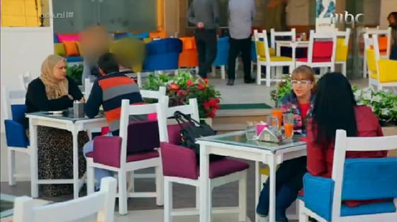 شاهد رد فعل المصريين على محاولة ام اقناع طفلتها بالزواج من عجوز صورة رقم 3