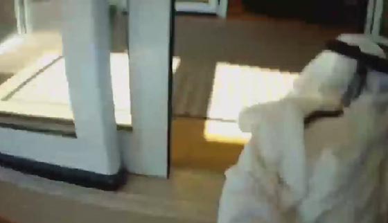 اماراتي يتعرض للضرب المبرح من الشرطة الامريكية لهذا السبب صورة رقم 2