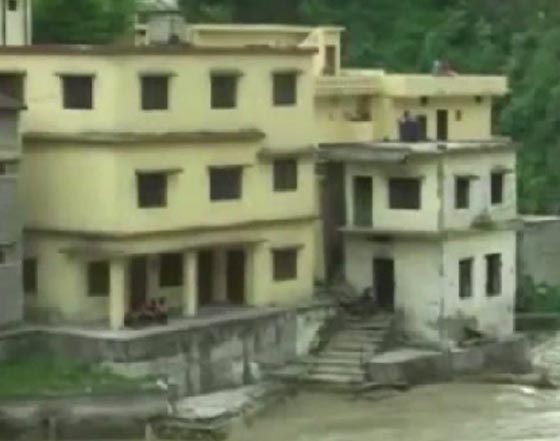 مصرع 25 شخصا وفقدان العشرات في فيضانات شمال الهند صورة رقم 2