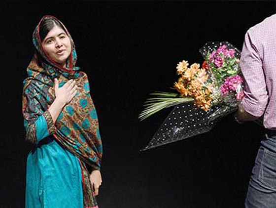 ملالا يوسف.. محاولة قتل طالبان لها تدخلها نادي المليونيرات صورة رقم 15