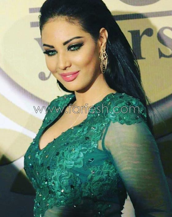 صور ابتسام تسكت بدون مكياج وبالحجاب تفضح لون عينيها الحقيقي صورة رقم 2