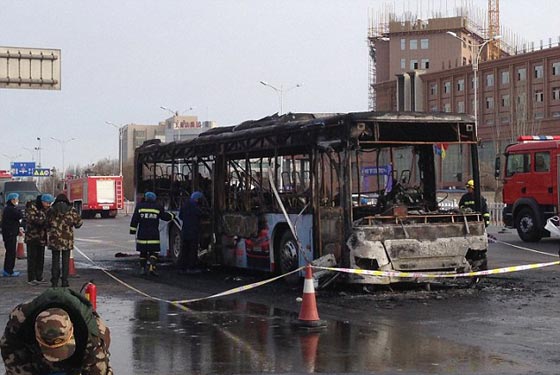 الاعدام لمتعهد بناء اشعل النار في حافلة وقتل 18 شخصا بسبب دين صورة رقم 2