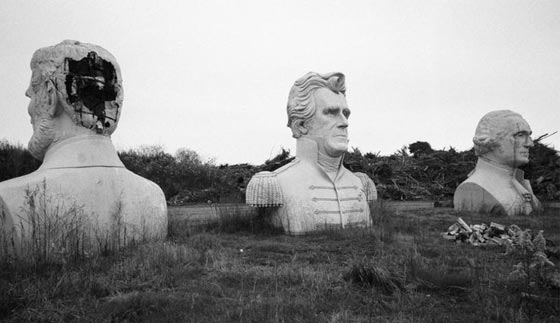 صور تماثيل للرؤساء الامريكيين تغرق في غبار السنين صورة رقم 7