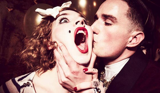 باريس البوهيمية تستعيد ماضيها المثير في صور فاضحة صورة رقم 2