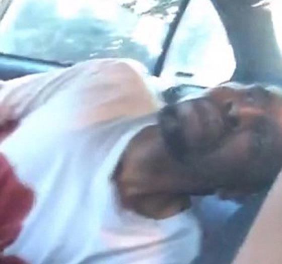 شاهد قتل الشرطة الامريكية لرجل.. كما التقطته صديقته مباشرة صورة رقم 3