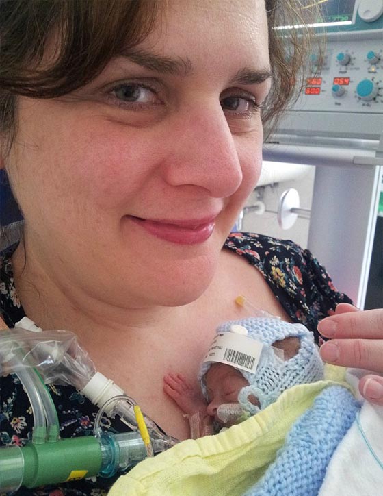 ام تفاجأ بصورة طفلها المتوفى على فيسبوك في عملية احتيال لجني النقود صورة رقم 5