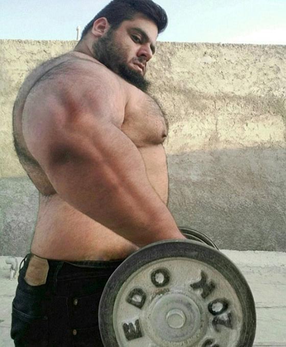 هولك الايراني العملاق الى سوريا لقتال داعش والمتمردين! صور صورة رقم 4