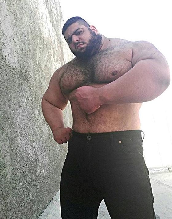 هولك الايراني العملاق الى سوريا لقتال داعش والمتمردين! صور صورة رقم 9