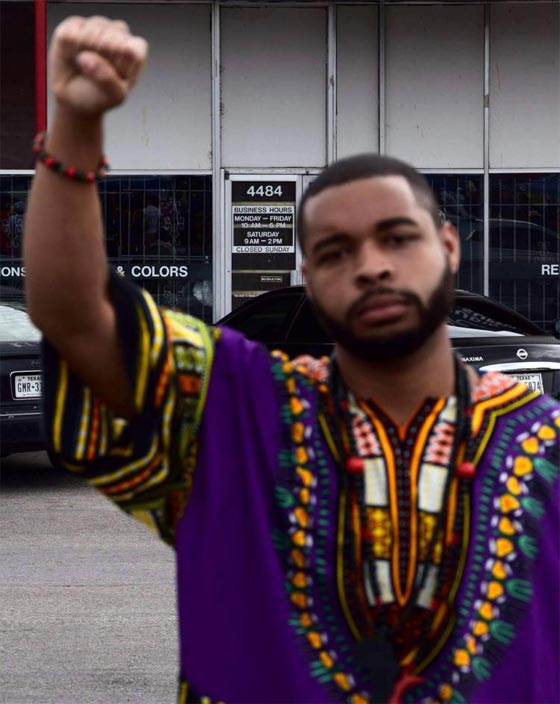  قاتل عناصر الشرطة في دالاس جندي امريكي حارب في افغانستان صورة رقم 6