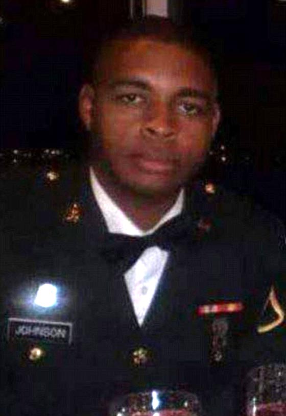  قاتل عناصر الشرطة في دالاس جندي امريكي حارب في افغانستان صورة رقم 5