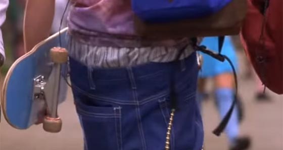 حملة ضد سراويل الخصر المنخفض ومخالفة من يرتديها صورة رقم 1 حملة ضد سراويل الخصر المنخفض ومخالفة من يرتديها صورة رقم 1