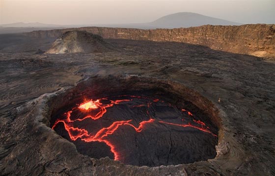مصور برتغالي يلتقط مجموعة صور لبوّابة الجحيم في اثيوبيا! صورة رقم 12 مصور برتغالي يلتقط مجموعة صور لبوّابة الجحيم في اثيوبيا! صورة رقم 12