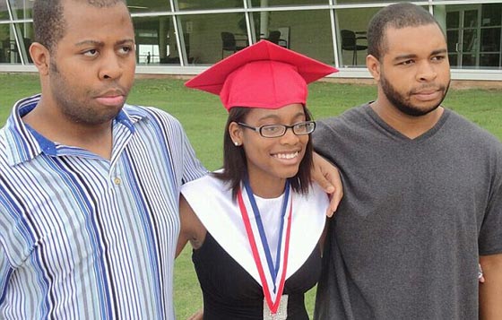  قاتل عناصر الشرطة في دالاس كان يخطط لهجوم اكبر  صورة رقم 4