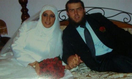 طالب زوجته بتنفيذ عملية انتحارية فرفضت ثم قتلها بطريقة داعشية صورة رقم 4 طالب زوجته بتنفيذ عملية انتحارية فرفضت ثم قتلها بطريقة داعشية صورة رقم 4