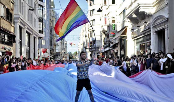 كندا: الكنيسة الانجيلية تعترف بشرعية زواج المثليين صورة رقم 3