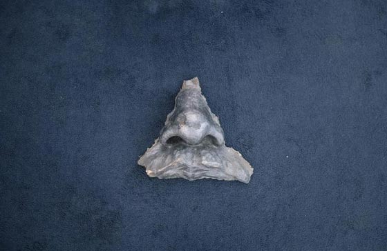 تماثيل لينين.. تشمخ امام المؤيدين وتتحطم بايدي المعارضين صورة رقم 7