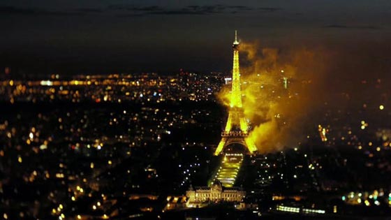 حريق في محيط برج ايفل بباريس تزامنا مع حادث الدهس في نيس صورة رقم 3