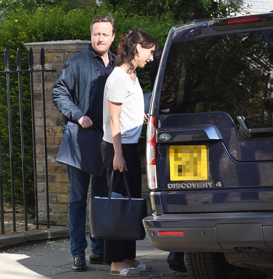 ما الذي يزعج جيران الرئيس كاميرون بانتقاله الى منزله الجديد؟ صورة رقم 1 ما الذي يزعج جيران الرئيس كاميرون بانتقاله الى منزله الجديد؟ صورة رقم 1