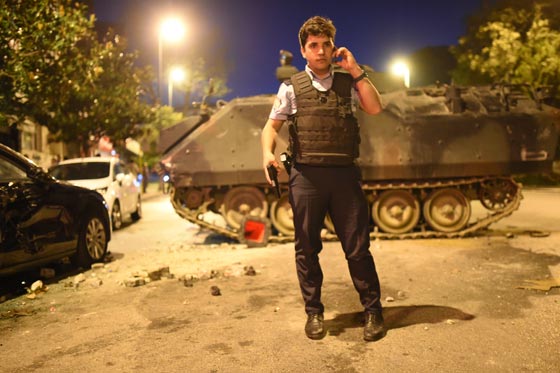 اردوغان: 10 دقائق كانت تفصل بيني وبين الموت او الاعتقال صورة رقم 2