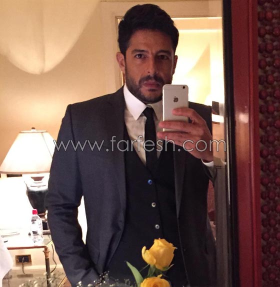 محمد حماقى يفاجئ احدى معجباته ويحقق حلمها بحضور حفل زفافها صورة رقم 5