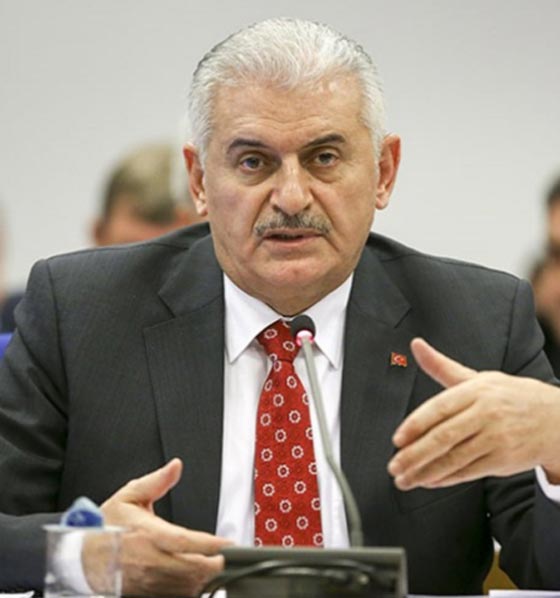 الدموع تغالب اردوغان ويلدريم بعد فشل الانقلاب العسكري صورة رقم 4 الدموع تغالب اردوغان ويلدريم بعد فشل الانقلاب العسكري صورة رقم 4