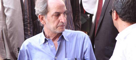 صور: يسرا تستقبل المعزين في وفاة عم زوجها الكابتن طارق سليم صورة رقم 11