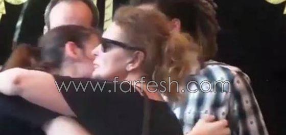 صور: يسرا تستقبل المعزين في وفاة عم زوجها الكابتن طارق سليم صورة رقم 8