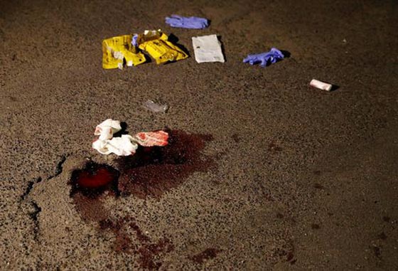 لاجئ افغاني يهاجم ركاب قطار بالمانيا بفأس وسكين والشرطة تقتله صورة رقم 8