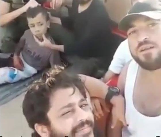 جريمة مقززة.. ذبح طفل فلسطيني على يد المعارضة السورية!! صورة رقم 1 جريمة مقززة.. ذبح طفل فلسطيني على يد المعارضة السورية!! صورة رقم 1