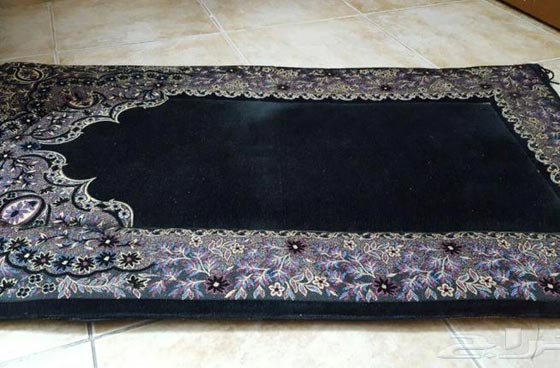 صورة تبول استرالي على سجادة صلاة تشعل غضب المسلمين صورة رقم 2