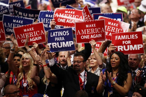 ترامب يحمل كلينتون مسؤولة الفوضى بالشرق الاوسط وانصاره يطالبون بسجنها صورة رقم 10