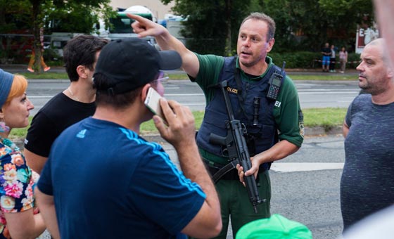 هجوم ميونخ يخلف 9 قتلى نفذه امريكي من اصل ايراني ودوافعه غير معروفة صورة رقم 12