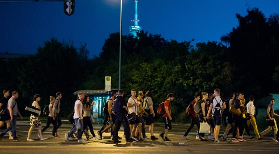 هجوم ميونخ يخلف 9 قتلى نفذه امريكي من اصل ايراني ودوافعه غير معروفة صورة رقم 13