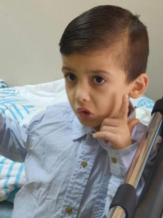 دوابشة.. الناجي الوحيد يعود الى بيته الجريح صورة رقم 5