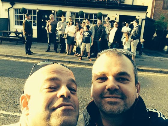 لماذا تنازل بريطاني عن كل ممتلكاته لمحاربة الدواعش؟ صورة رقم 3