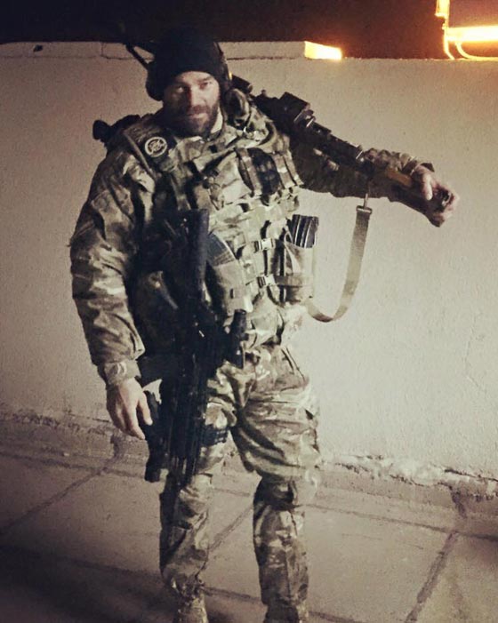 لماذا تنازل بريطاني عن كل ممتلكاته لمحاربة الدواعش؟ صورة رقم 4