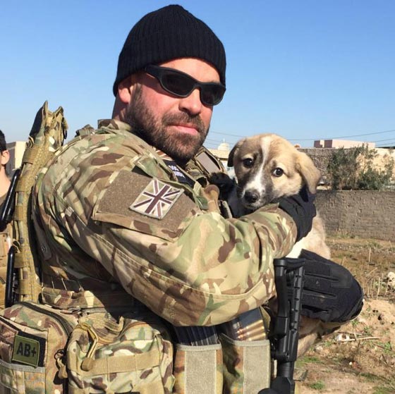 لماذا تنازل بريطاني عن كل ممتلكاته لمحاربة الدواعش؟ صورة رقم 5