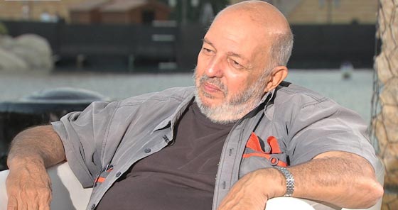 وداعاً خان.. وفاة المخرج المصري محمد خان إثر أزمة صحية مفاجئة صورة رقم 2