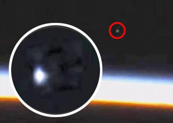 متابعو البث الفضائي يتهمون ناسا بقطع البث لدى ظهور صحون فضائية! صورة رقم 1