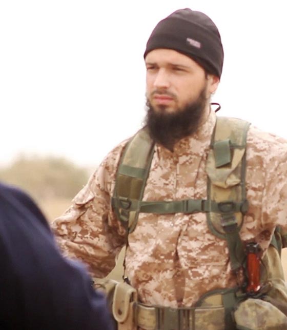 شاهد اول صور تراها العيون لذابحي الكاهن  الفرنسي البرئ صورة رقم 1