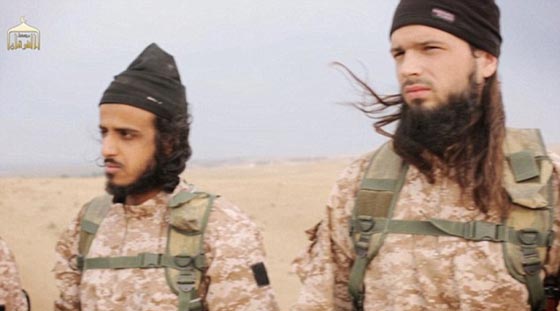 شاهد اول صور تراها العيون لذابحي الكاهن  الفرنسي البرئ صورة رقم 2